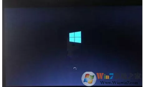 Win10重置完成后一直提示请稍后怎么办？