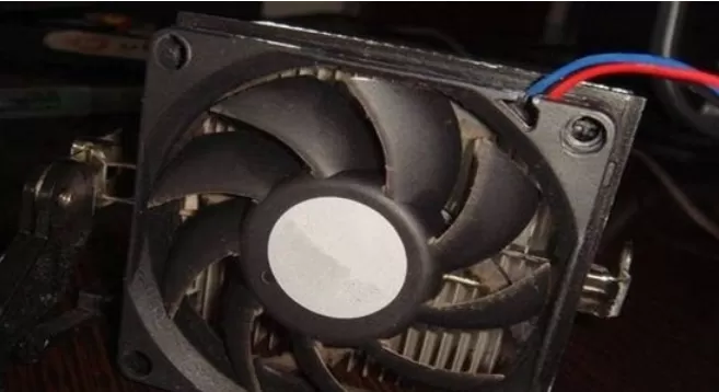 Win10专业版用户电脑开机没几分钟自动重启怎么办?